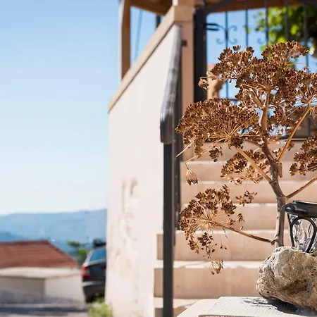 Casa Ermioni Stone House 펜션 Kástellos
